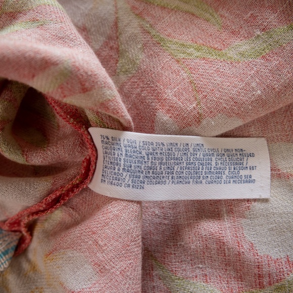 28 Palms Men Pink Floral Hawaiian Shirt Size XL Silk Linen Tropical Short Sleeve - Picture 10 of 13